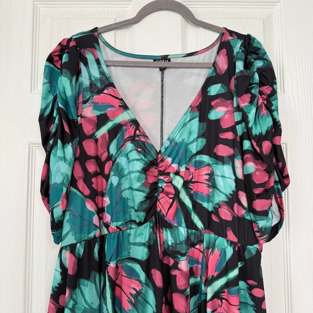 Torrid Women's Butterfly Print V-Neck With Side Pockets Dress Size 3 - Picture 2 of 16